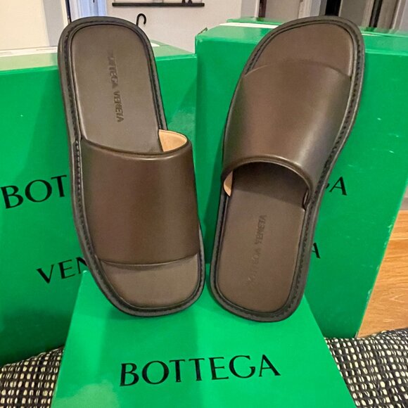 Bottega Veneta 667087 Vienna Calf Leather Sandals, rubber sole, Size 41, 43 - Picture 10 of 13
